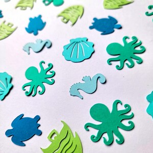 Confeti bajo el mar: 150 piezas, mini decoraciones, suministros para fiestas, esparcir sobre la mesa, evento / océano / pulpo / pez / tortuga / caballito de mar