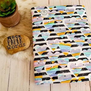 Padded Kindle Sleeve - Book and E-Reader/Tablet Sleeve - Protective Padded Cover - Rainbow Hearts