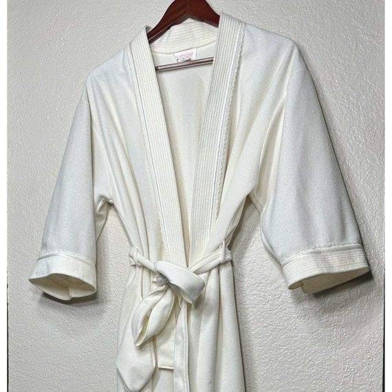 RARE Vintage Robe Carriage Court Womens White Rob… - image 2