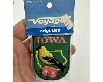 VTG Patches Iowa Goldfinch Bird Prairie Rose Flower Travel Souvenir US Voyager