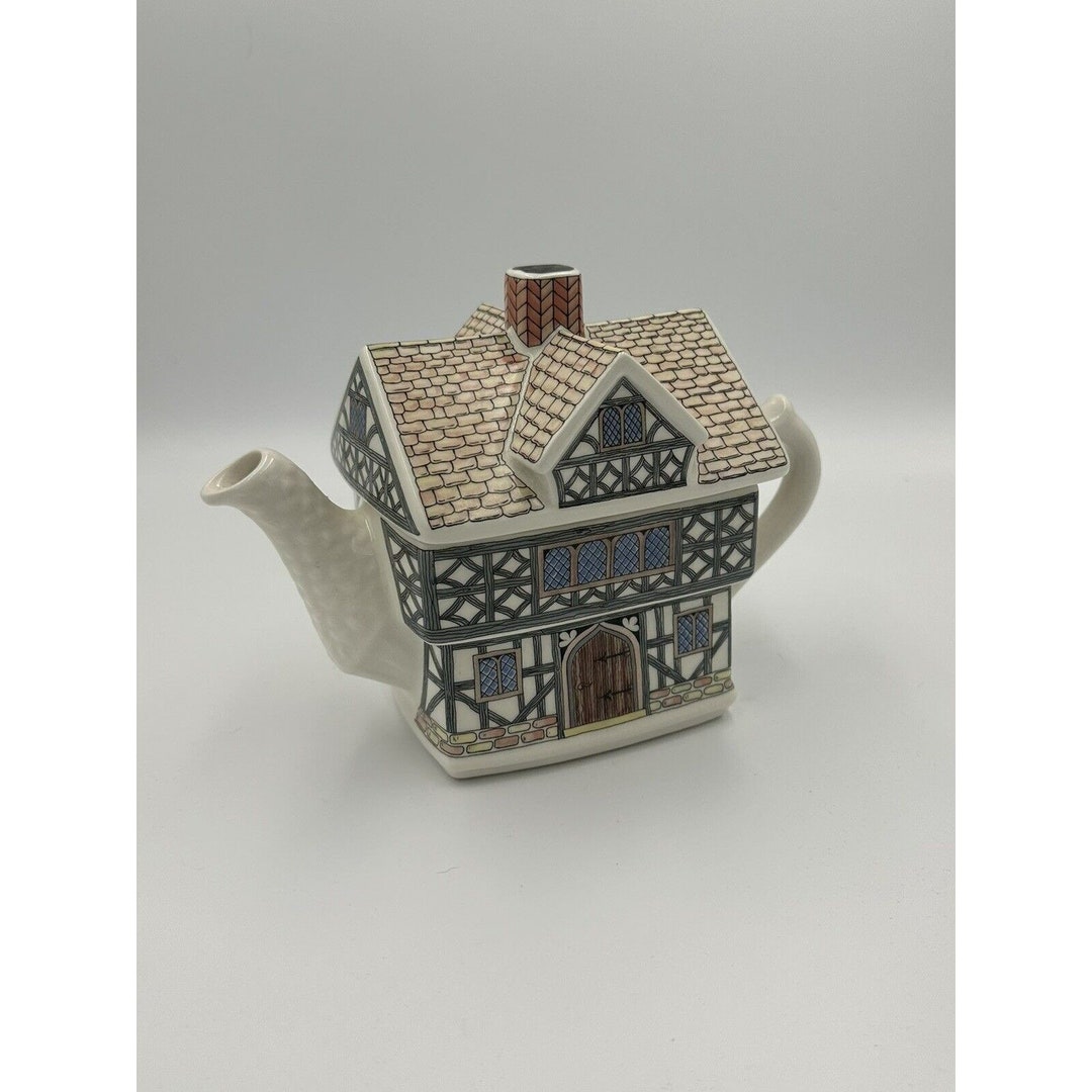 Sadler English Country Cottage Tudor House Teapot England Shakespeare