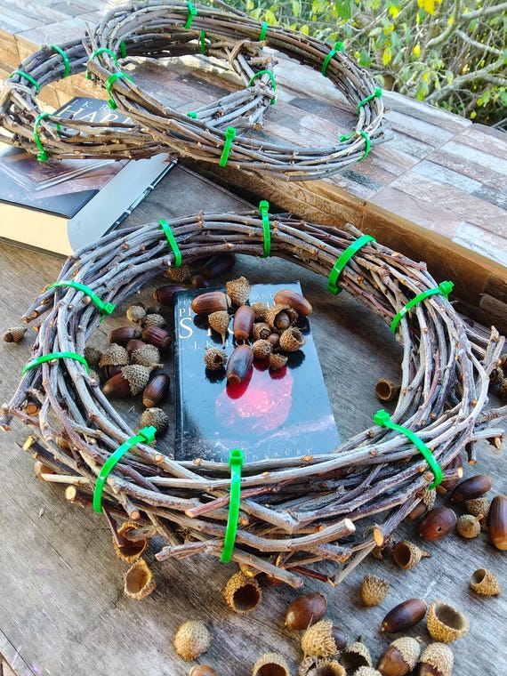 Handgemachter Kranz DIY- Weihnacht Kranz - Schlehe - Baum - Hexen Baum - Hexen Geschenke - Arbusto abrunheiro - Weihnachtskranz