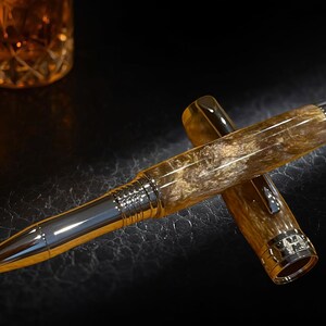 30 Year Single Malt | Black Titanium Rollerball Pen | Luxury Gift For Him image 4
