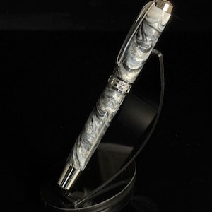 Argentite | Black Titanium Fountain Pen