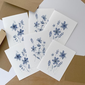 Ensemble de 6 papiers à lettres bleus aquarelles botaniques vierges