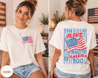 Sie liebt Jesus und Amerika auch T-Shirt | Amerikanische Flagge Christian Patriotic Tee, 4. Juli Christian Comfort Colors Striped Tee
