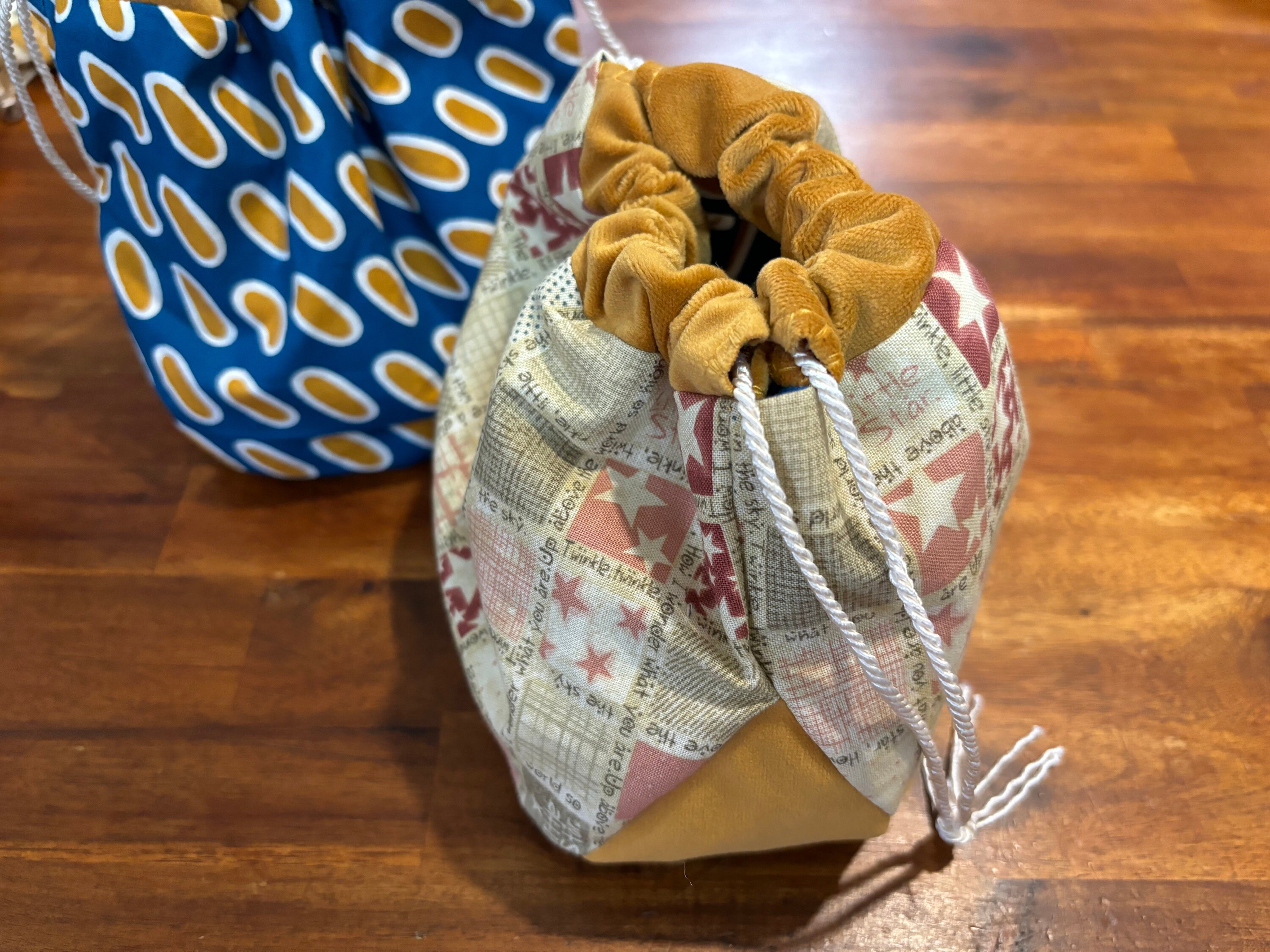 小物 DECi Reversible Lamb Drawstring Bag Reversible Drawstring Pouch Pattern, Reversible Pouch