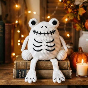 Skeleton Frog Crochet Pattern PDF, Halloween Amigurumi Frog, Cute Spooky Halloween Crochet Pattern, Easy Instant Download Frog Pattern