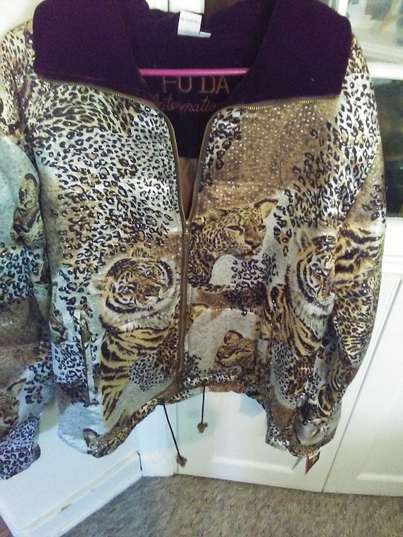 Ladies Vintage Fuda Intl Mixed Leopard & Tiger Pri