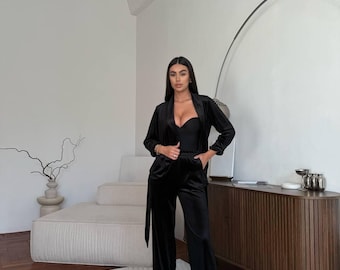 Velvet Suit Set: Elegant Black Two-Piece (Belted Blazer & Wide Pants)