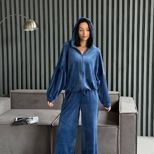 Blue Velour Tracksuit Set for Women – Soft Plush Fabric, Oversized Zip Hoodie & Wide-Leg Pants