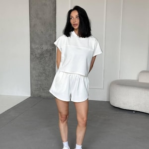 White Cotton Lounge Set – Sleeveless Top & Relaxed Shorts – Minimalist Two-Piece Summer Outfit Bridesmaid Robes