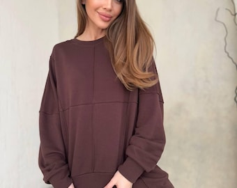 Conjunto de chándal de dos piezas extragrande de algodón y felpa color chocolate para mujer: sudadera corta y pantalón de pierna ancha de corte relajado. Talla única.