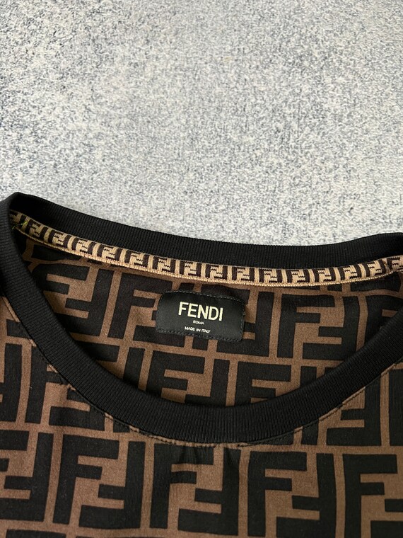 Vintage Fendi Luxury Monogram made in Italy tee - image 3