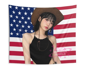 Le Sserafim Chaewon Wandteppich mit Amerika-Flagge, Kpop Funny Room Merch, Geschenk für Le Sserafim FEARNOT Kpop-Fan, Kpop Merch Le Sserafim Chaewon