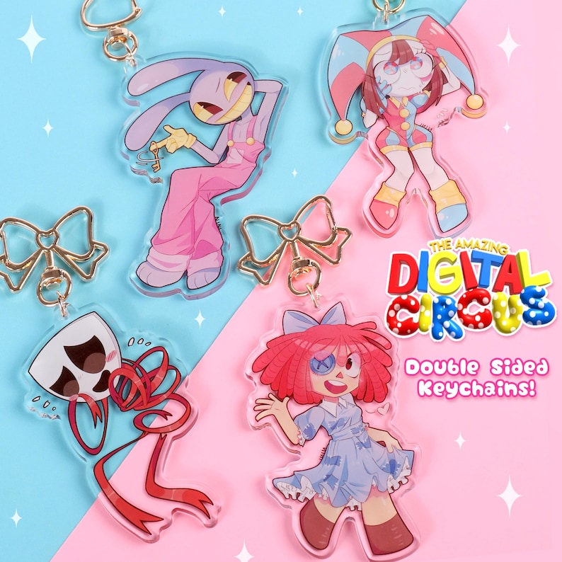 Puede incluir: Colecci&oacute;n de llaveros acr&iacute;licos de doble cara con personajes de dibujos animados de "The Amazing Digital Circus". Los llaveros incluyen un conejo rosa, un buf&oacute;n, una ni&ntilde;a con un vestido azul y una m&aacute;scara blanca con cintas rojas. Tambi&eacute;n hay llaveros dorados en forma de lazo.