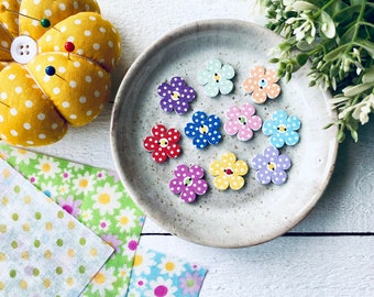 Flower Wooden Buttons x 10 | Daisy Polka Dot Spot | Sewing | Crafts | Scrapbooking |