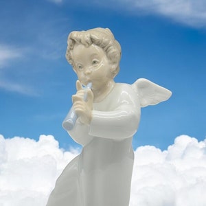 Lladro #4540 | Angel with Flute
