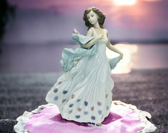 Vintage Large Lladro Figurine 