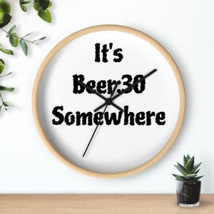 Reloj de cerveza divertido, reloj de pared para cueva de hombre, decoración única para bar, regalo para amantes de la cerveza, arte mural con alcohol, regalo para él, reloj de pared novedoso