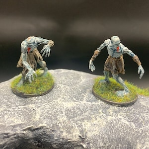 Gouls Miniature TTRPG - Duo Goul Minis - Two Ghoul minis