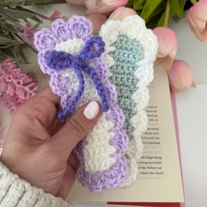 Lacy Bow Crochet Bookmark, Crocheted Bookmark, Cute Book Accessory, Bookish Gift Idea, Cute Bookmark, Unique Reader Gift, Handmade Boomark