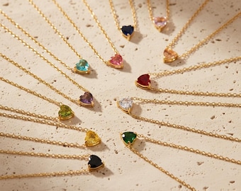 Collar personalizado con piedra de nacimiento de corazón: delicadas joyas en capas