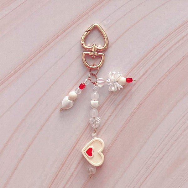 Neutral Cute Trendy Accessory Heart Keychain, Y2K Beaded Chain Link, Coquette Heart Charms, Coquette Pearl Keychain