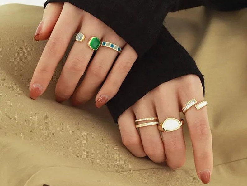 Unregelmäßige offene Ringe Mondstein, Fingerringe für Frauen Mädchen, Verstellbare Ringe Gold