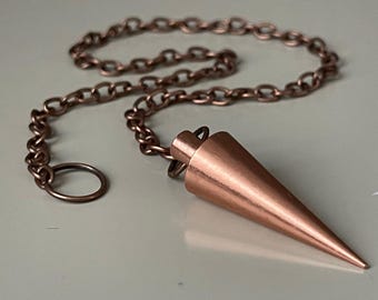 純銅製ダウジングペンデュラム（ブロンズ色の装飾チェーン付き） - 手作りの円錐形占いペンデュラム