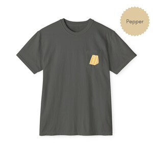 Tamago sando pocket t shirt in Pepper with egg sandwich print on chest pocket