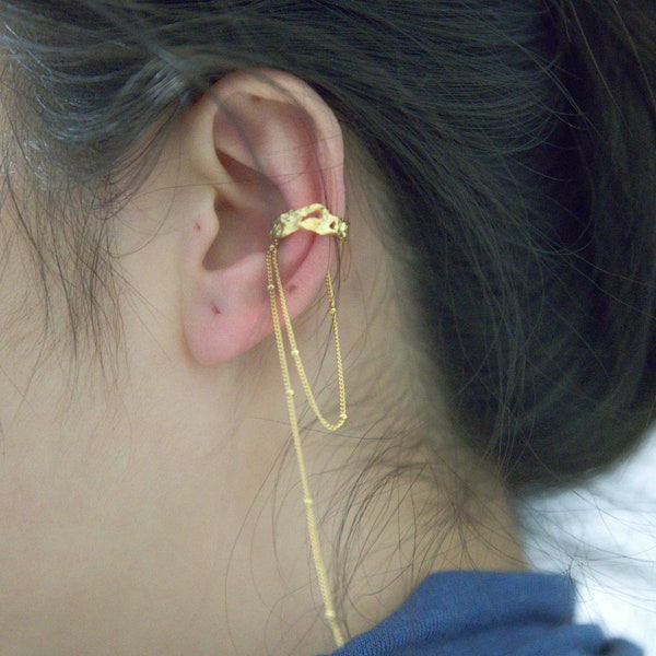 Artisanal Gold-Plated S925 Silver Ear Cuff/S925 Silver Ear Cuff/Minimalist Accessory/Chic Ear Cuff/Unique Jewelry/Stylish Earrings