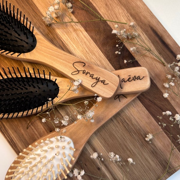 Brosse en bois personnalisée, prénom