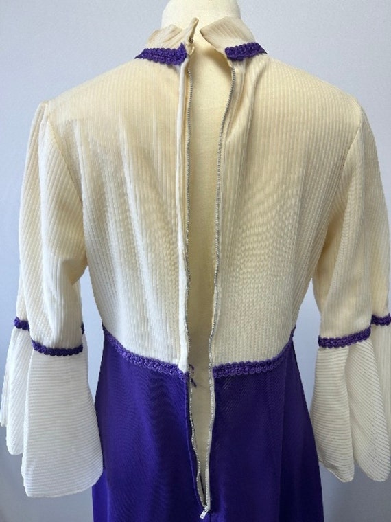 Vintage 1970s Dress Purple Cream 1960s Flowy Slee… - image 6