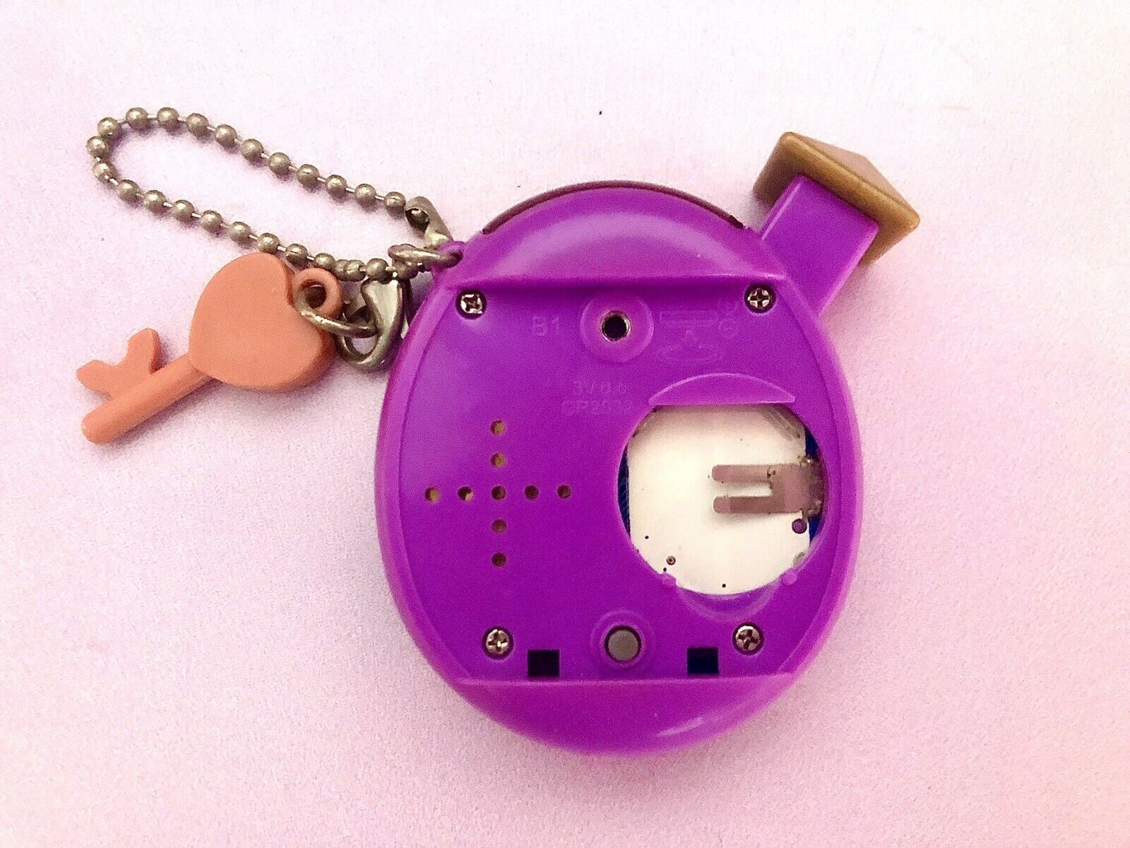 たまごっちコネクション V5.5 ファミリッチ：サングラス付きパープル