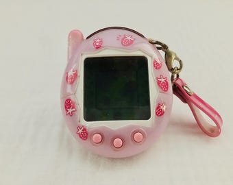 Tamagotchi Connection Keitai (Japanese V3): Ichigo Milk (Strawberry) Originial Version