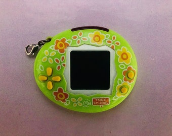 Tamagotchi School (Wave 1): Flower Beds Green