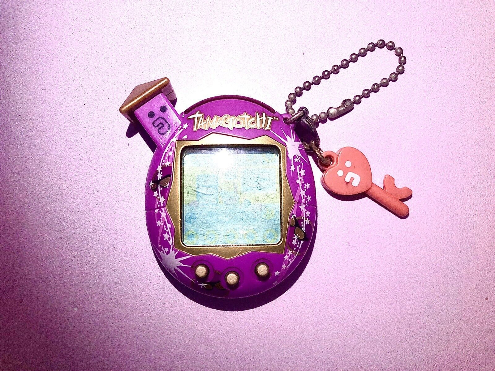 たまごっち　V5 たまごっちコネクション V5.5 ファミリッチ：サングラス付きパープル