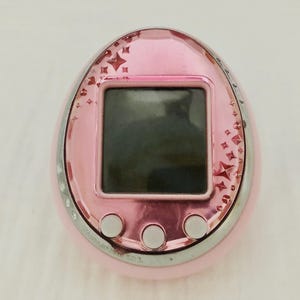 Tamagotchi iDL: Pink