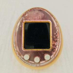 Tamagotchi iDL: Pink