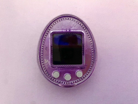 たまごっち 4U+ ラベンダー Tamagotchi 4U+ ラベンダー