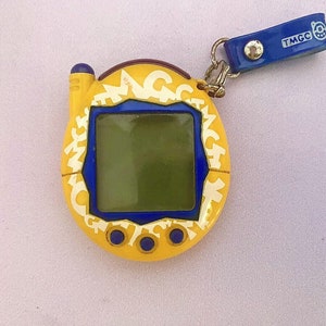 Tamagotchi Connection Keitai: Yellow