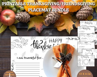 Könnte beinhalten: Druckbare Tischsets für Thanksgiving und Friendsgiving mit einem schwarz-weißen Design mit Blättern und dem Text "Happy Thanksgiving". Die Tischsets sind 17 x 11 Zoll und 11 x 8,5 Zoll groß.