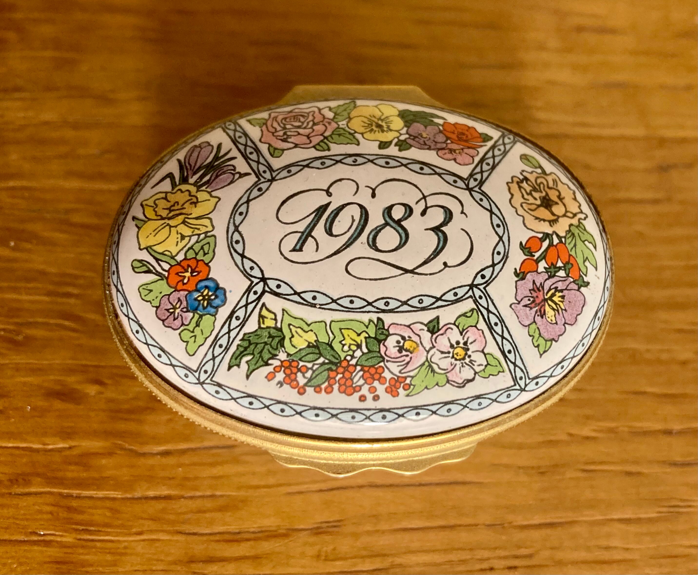 未使用 HALCYON DAYS ENAMELS 1983 インテリア Vintage Halcyon Days 1983 'A Year to Remember' Floral Enamel