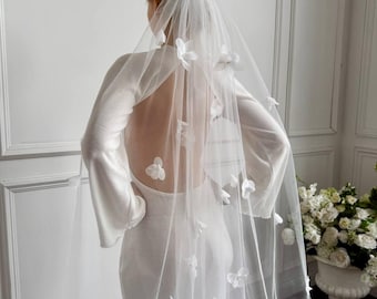 3D Floral Wedding Veil: Long Cathedral Bridal Veil with Flowers