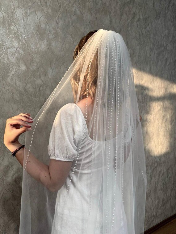 Hand Embroidered Pearl Wedding Veil: Ivory Tulle, Comb  display picture 3