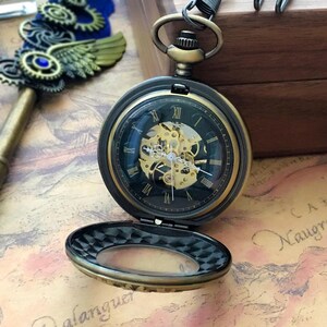 Personalized Engraved Pocket Watch, Customized Pocket Watch for the Groomsmen, Anniversary Gift, Wedding Gift, Best Man Gift, Gift for Groom