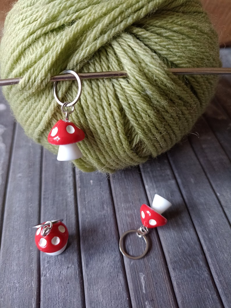 Stitch marker fly agaric, lucky charm image 3