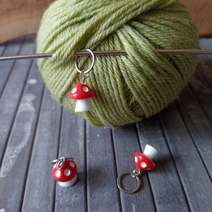 Stitch marker fly agaric, lucky charm image 1