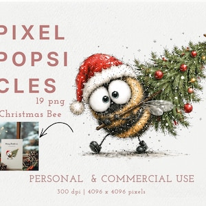 Op de afbeelding: Een digitale illustratie van een pluizige bij met een rood-witte kerstmuts, die een versierde groene kerstboom met rode kerstballen en een gouden ster draagt. De tekst luidt PIXEL POPSICLES, 19 png, Christmas Bee en persoonlijk en commercieel gebruik.